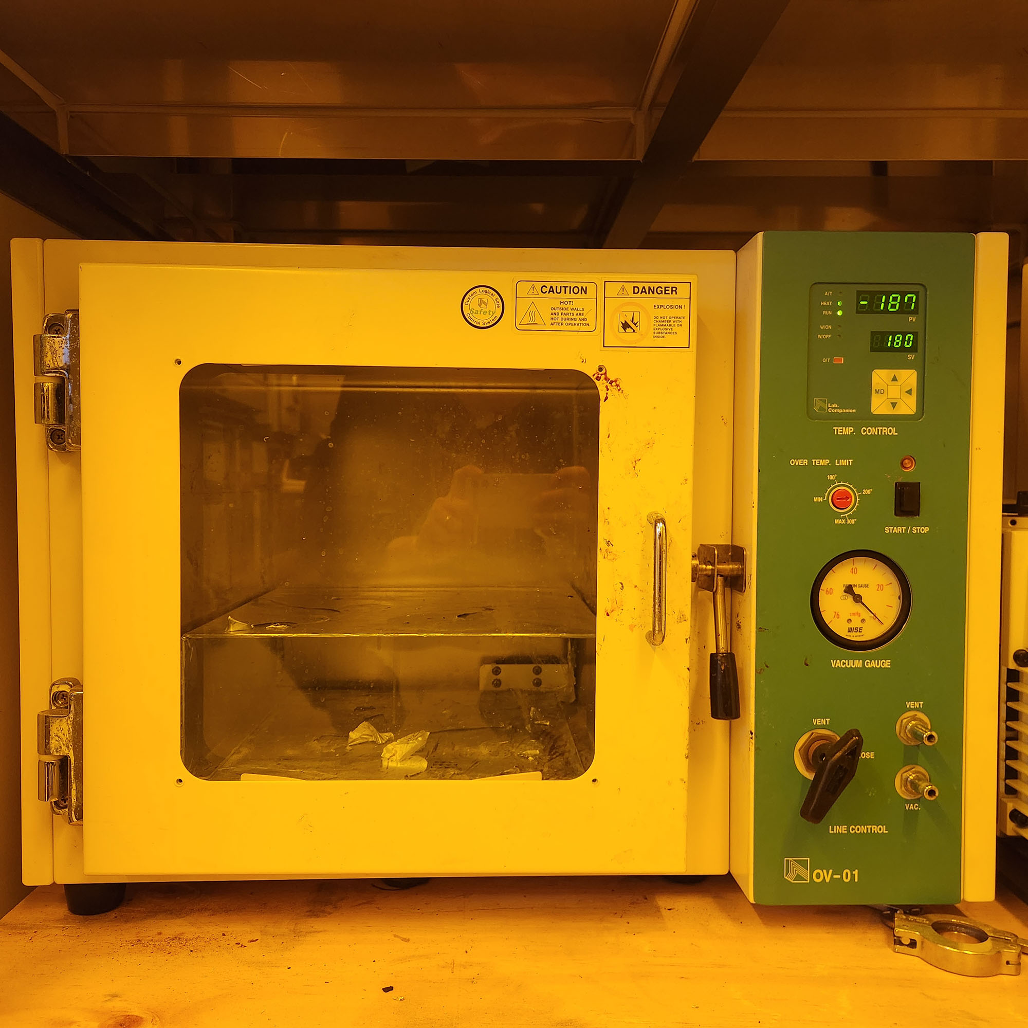 Oven
